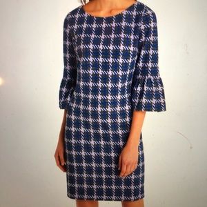 Karl Lagerfeld Shift Dress Bell Sleeves Size 4 NWT